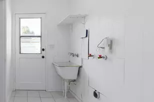 14157 Gruen St, Los Angeles, CA 91331 - Photo 17