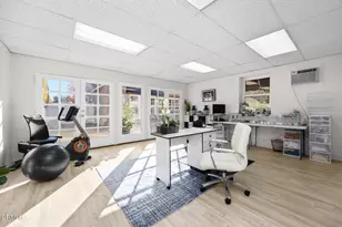 929 Milmada Dr, La Canada Flintridge, CA 91011 - Photo 41