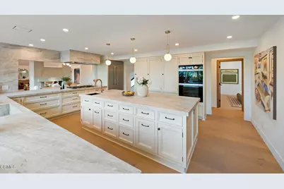 9617 Oak Pass Road, Beverly Hills, CA 90210 - Photo 15
