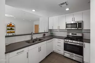 159 W Green St, Pasadena, CA 91105 - Photo 17