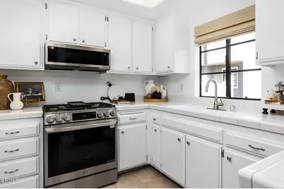 249 Alpine Street #60, Pasadena, CA 91106 - Photo 9