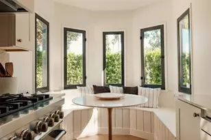 229 S Grand Oaks Ave, Pasadena, CA 91107 - Photo 15