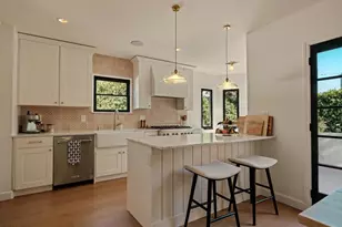 229 S Grand Oaks Ave, Pasadena, CA 91107 - Photo 11