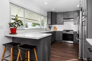 385 S Oakland Ave, Pasadena, CA 91101 - Photo 13