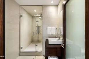 2776 Yorkshire Rd, Pasadena, CA 91107 - Photo 37