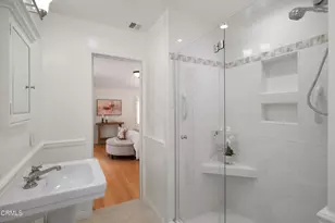 3232 Vickers Dr, Glendale, CA 91208 - Photo 37