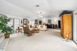 4959 Brewster Dr, Tarzana, CA 91356 - Photo 35