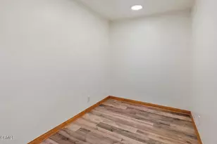 243 Rosemont Ave, Pasadena, CA 91103 - Photo 25