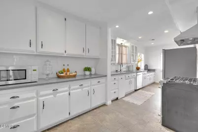 2569 Allen Avenue, Altadena, CA 91001 - Photo 5