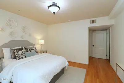 3855 Ingraham Street #204, Los Angeles, CA 90005 - Photo 17