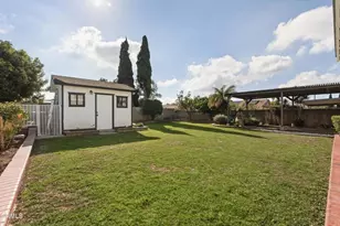 514 E Moorehaven Dr, Carson, CA 90746 - Photo 37