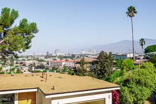 1118 Oberlin Dr, Glendale, CA 91205 - Photo 15