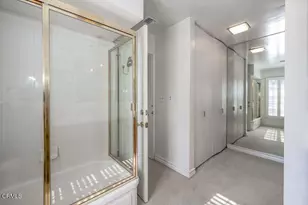 1920 N Screenland Dr, Burbank, CA 91505 - Photo 17