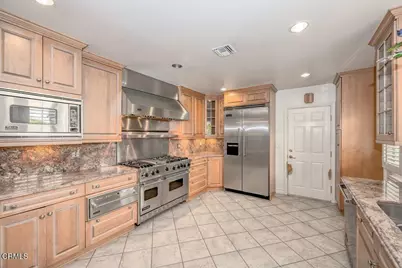 1920 N Screenland Drive, Burbank, CA 91505 - Photo 5