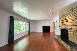 2308 Henrietta Ave, La Crescenta, CA 91214 - Photo 3