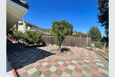 2308 Henrietta Avenue, La Crescenta, CA 91214 - Photo 17