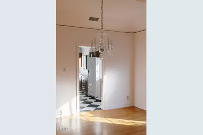 136 S Arden Boulevard, Los Angeles, CA 90004 - Photo 29