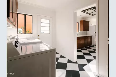 136 S Arden Boulevard, Los Angeles, CA 90004 - Photo 37