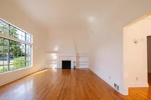 136 S Arden Blvd, Los Angeles, CA 90004 - Photo 11