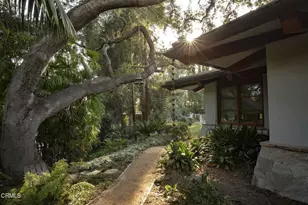 921 Chapea Rd, Pasadena, CA 91107 - Photo 13