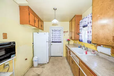 2417 Richelieu Avenue, Los Angeles, CA 90032 - Photo 17