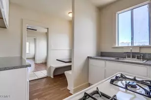 833 835 Ridgewood, Los Angeles, CA 90038 - Photo 9