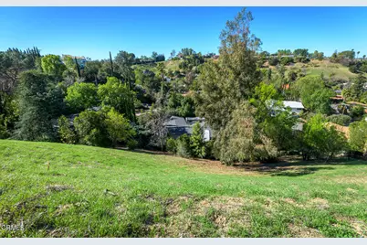 4845 N Calderon Road, Woodland Hills, CA 91364 - Photo 19