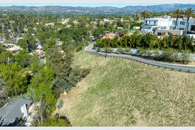 4845 N Calderon Road, Woodland Hills, CA 91364 - Photo 25