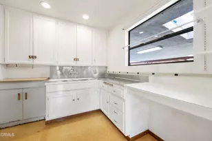 8416 Katherine Ave, Panorama City, CA 91402 - Photo 11