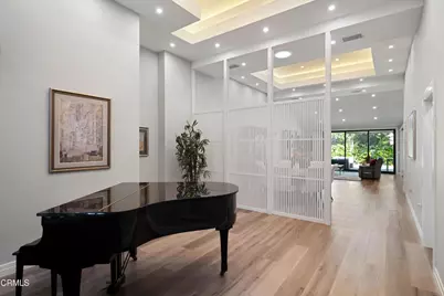 4428 Oakwood Avenue, La Canada Flintridge, CA 91011 - Photo 7