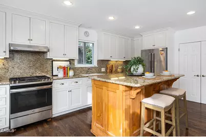 261 S Allen Avenue, Pasadena, CA 91106 - Photo 15