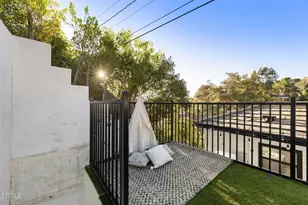 5132 Crown Ave, La Canada Flintridge, CA 91011 - Photo 53