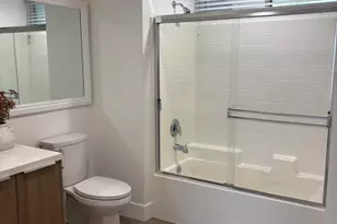 239 S Marengo Ave, Pasadena, CA 91101 - Photo 19