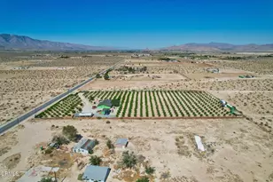 34738 Old Woman Springs Rd, Lucerne Valley, CA 92356 - Photo 11