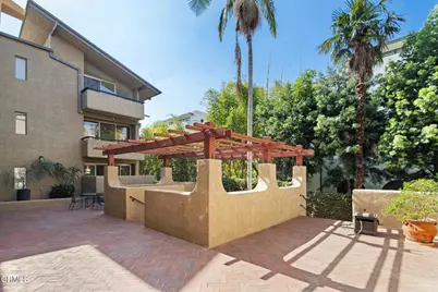 960 San Pasqual Street #210, Pasadena, CA 91106 - Photo 27