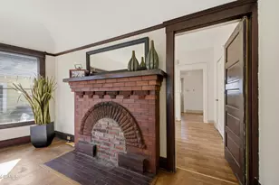 825 N Bushnell Ave, Alhambra, CA 91801 - Photo 15