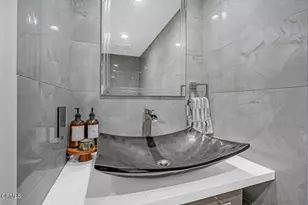 6301 Honolulu Ave, Tujunga, CA 91042 - Photo 17