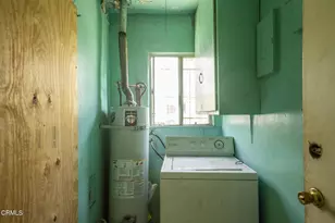 4523 W 18th St, Los Angeles, CA 90019 - Photo 13