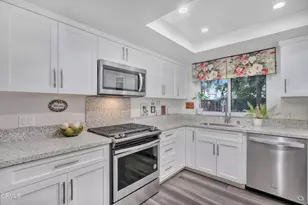 210 E Walnut Ave, Monrovia, CA 91016 - Photo 9