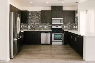 124 W Colorado St, Glendale, CA 91204 - Photo 3