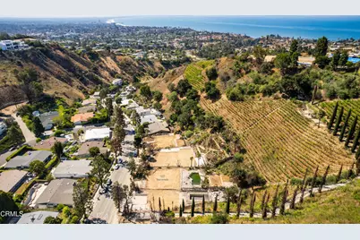 1227 Bienveneda Avenue, Pacific Palisades, CA 90272 - Photo 13