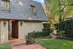 1010 Stoneridge Dr, Pasadena, CA 91105 - Photo 3