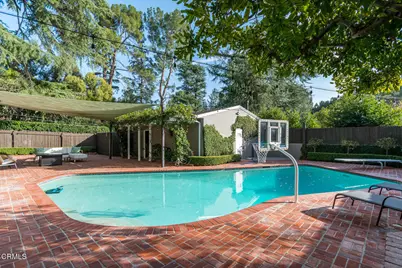2042 Los Amigos Street, La Canada Flintridge, CA 91011 - Photo 59