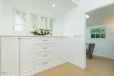 2042 Los Amigos Street, La Canada Flintridge, CA 91011 - Photo 53