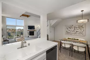 2385 Roscomare Rd, Los Angeles, CA 90077 - Photo 13