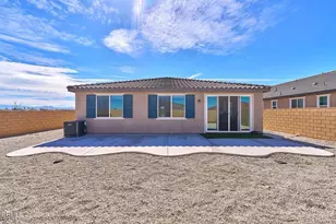 11992 Olivine Rd, Victorville, CA 92392 - Photo 13