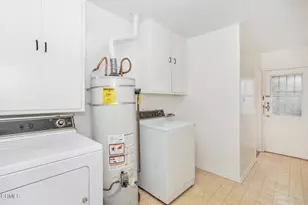 6425 Columbus Ave, Los Angeles, CA 91411 - Photo 17