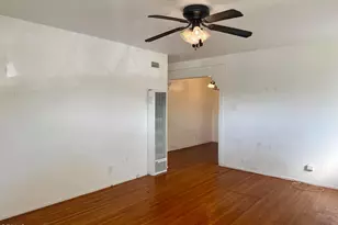 12811 Oxnard St, Los Angeles, CA 91606 - Photo 7