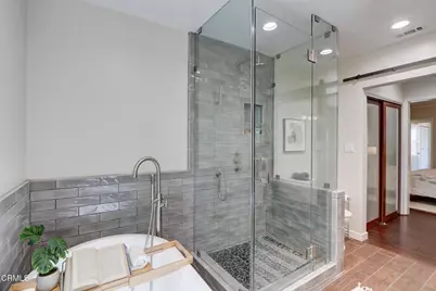 1255 Oak Circle Drive, Glendale, CA 91208 - Photo 25