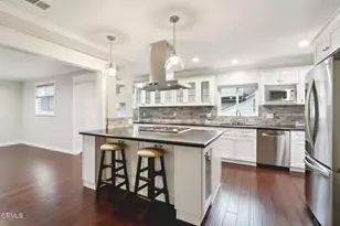 1255 Oak Cir Dr, Glendale, CA 91208 - Photo 13